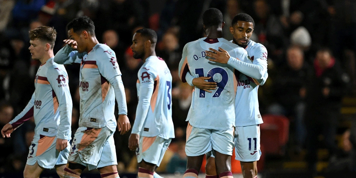 Drama-Piala-Carabao-Fulham-Selamat,-Brentford-Hentikan-Rentetan-Kejutan-Grimsby