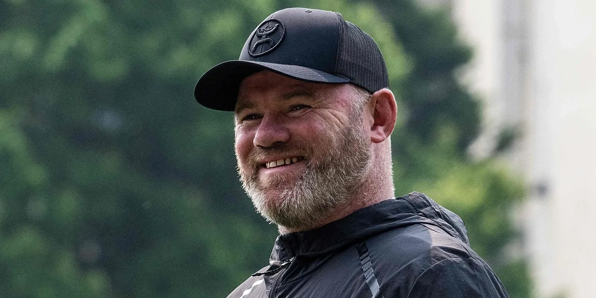 Tawaran-Kembali-ke-Manchester-United-Membuat-Rooney-Tersenyum